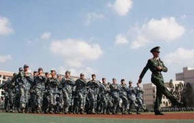 学生篮球比赛报道新闻稿兰博电竞平台下载现代摩托化步兵营连战术三叉戟战术阵型
